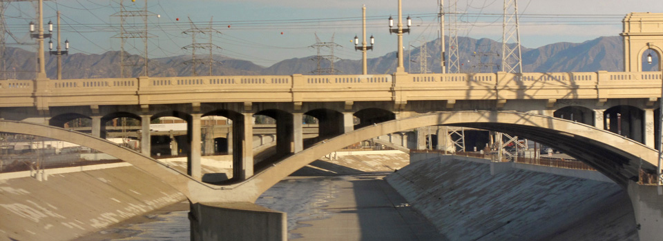 First Street Bridge, Los Angeles River by Downtowngal via Wikimedia Commons